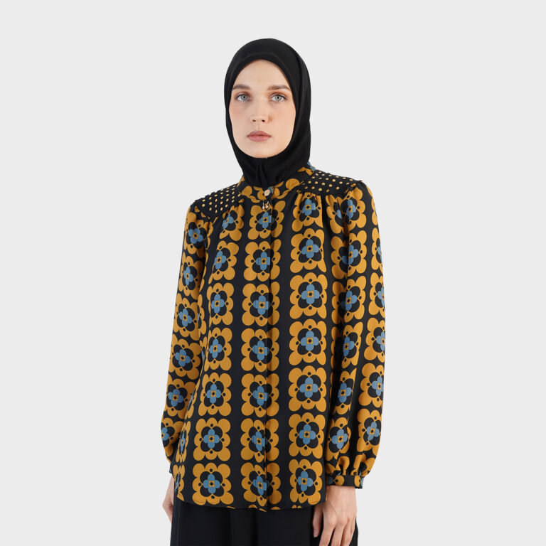 Chic Circles Blouse - Brown