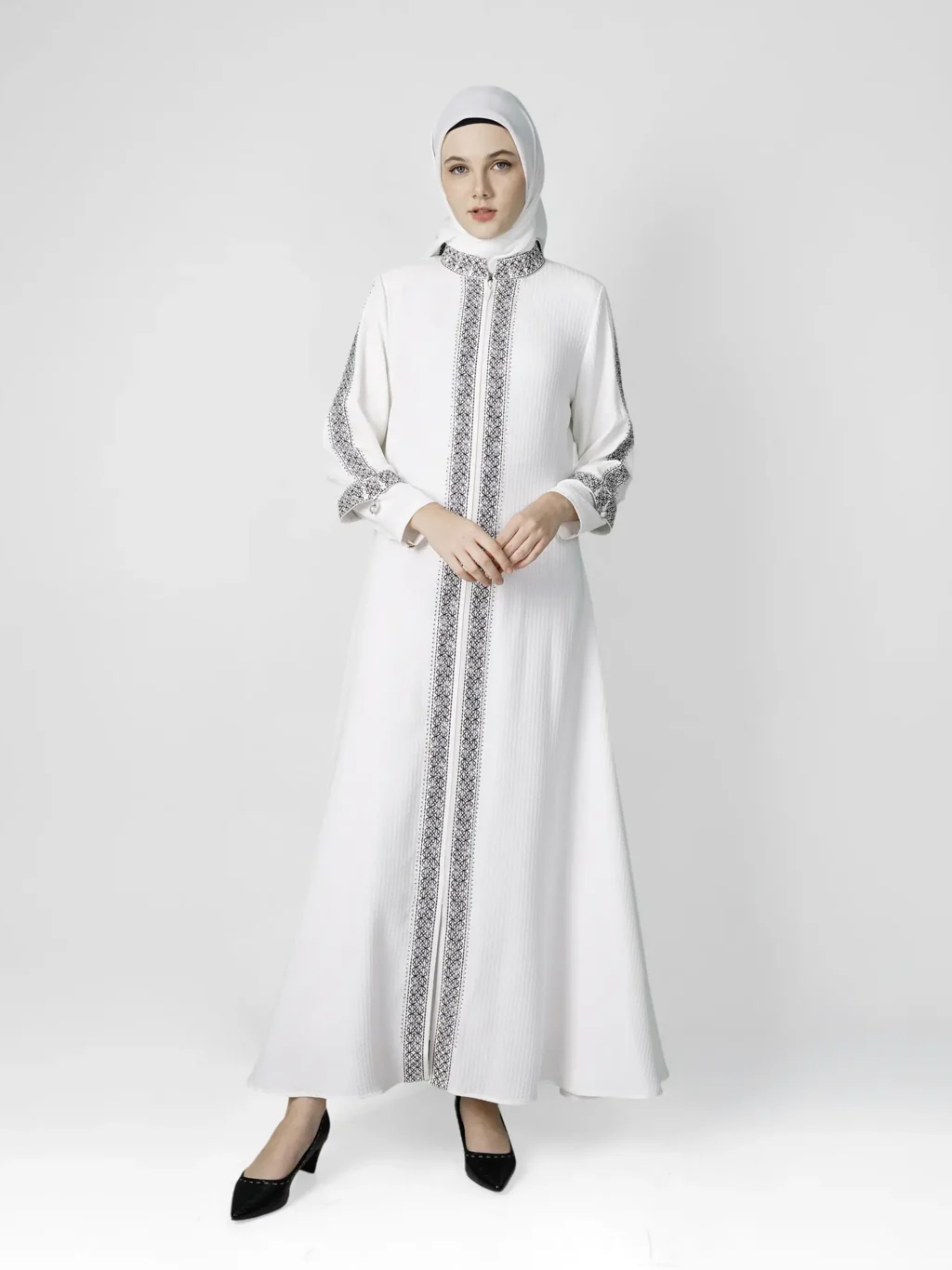 Majestic Gleam Abaya