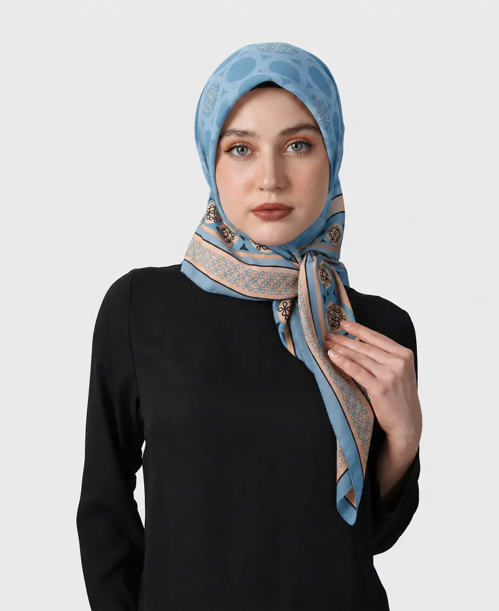 Timeless Knot Headscarf