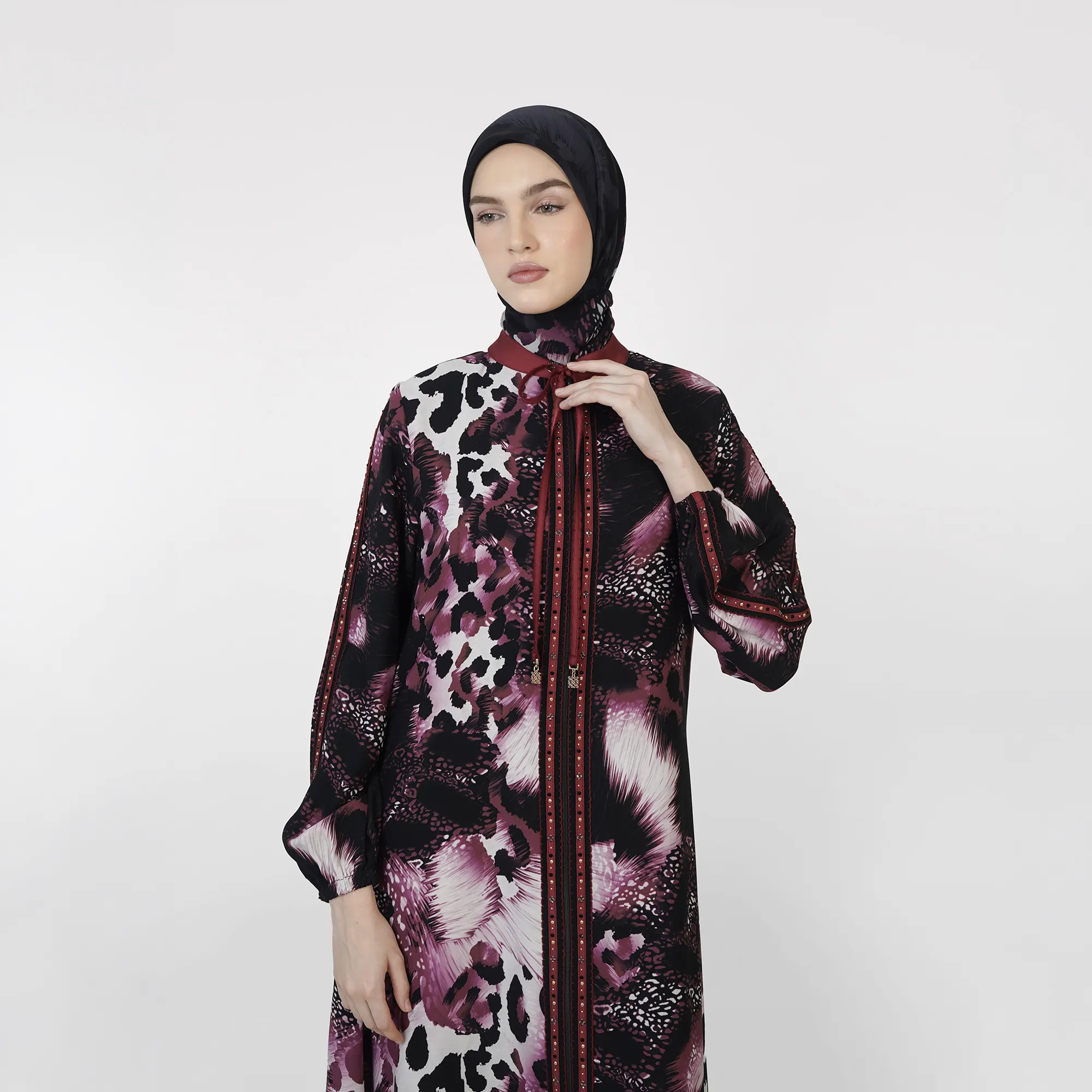 Plumi Royale Abaya