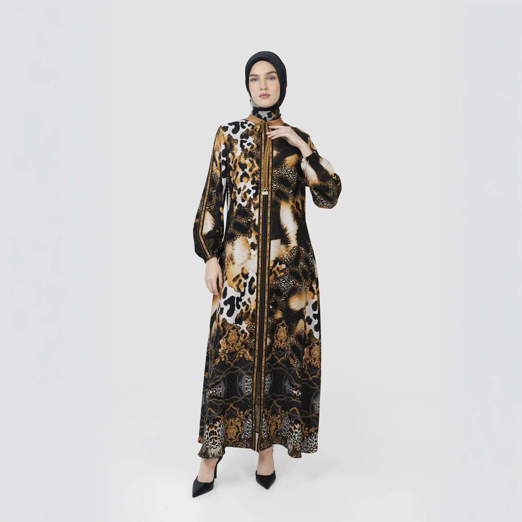 Plumi Royale Abaya