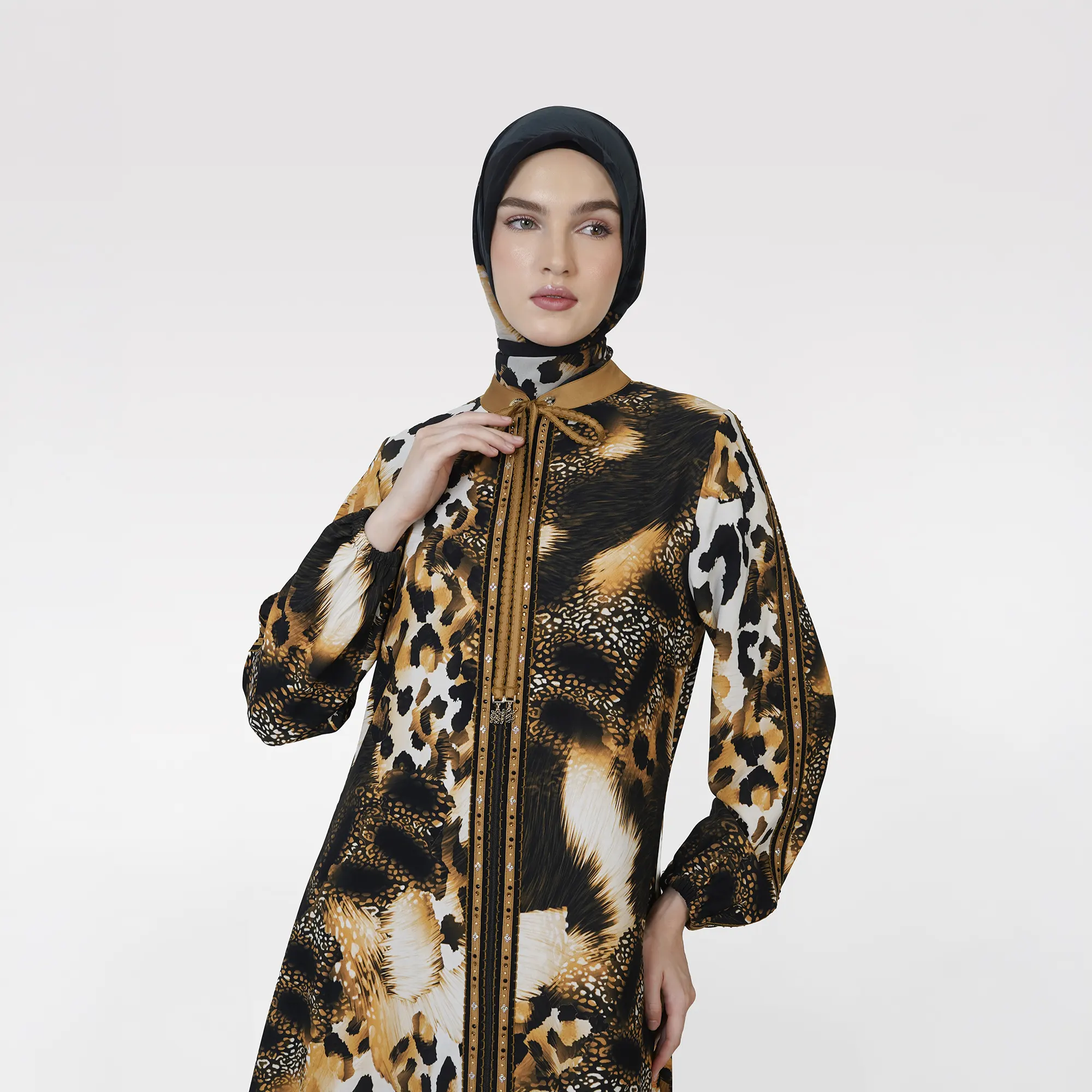 Plumi Royale Abaya